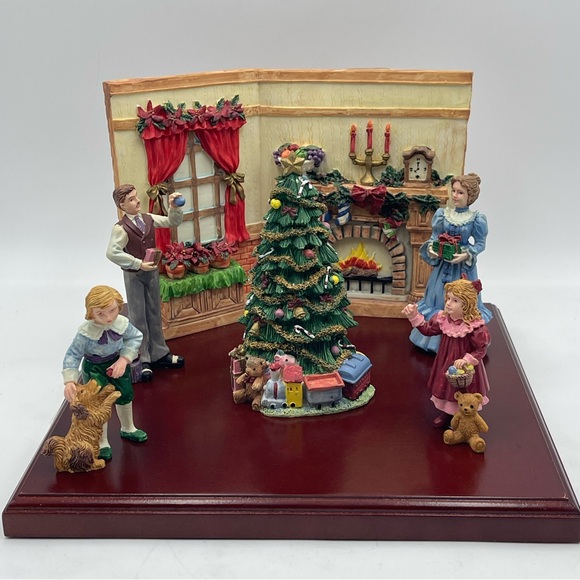 Hand Painted Resin Night Before Christmas Victorian Family Tree Decorating Scene - Picture 16 of 16